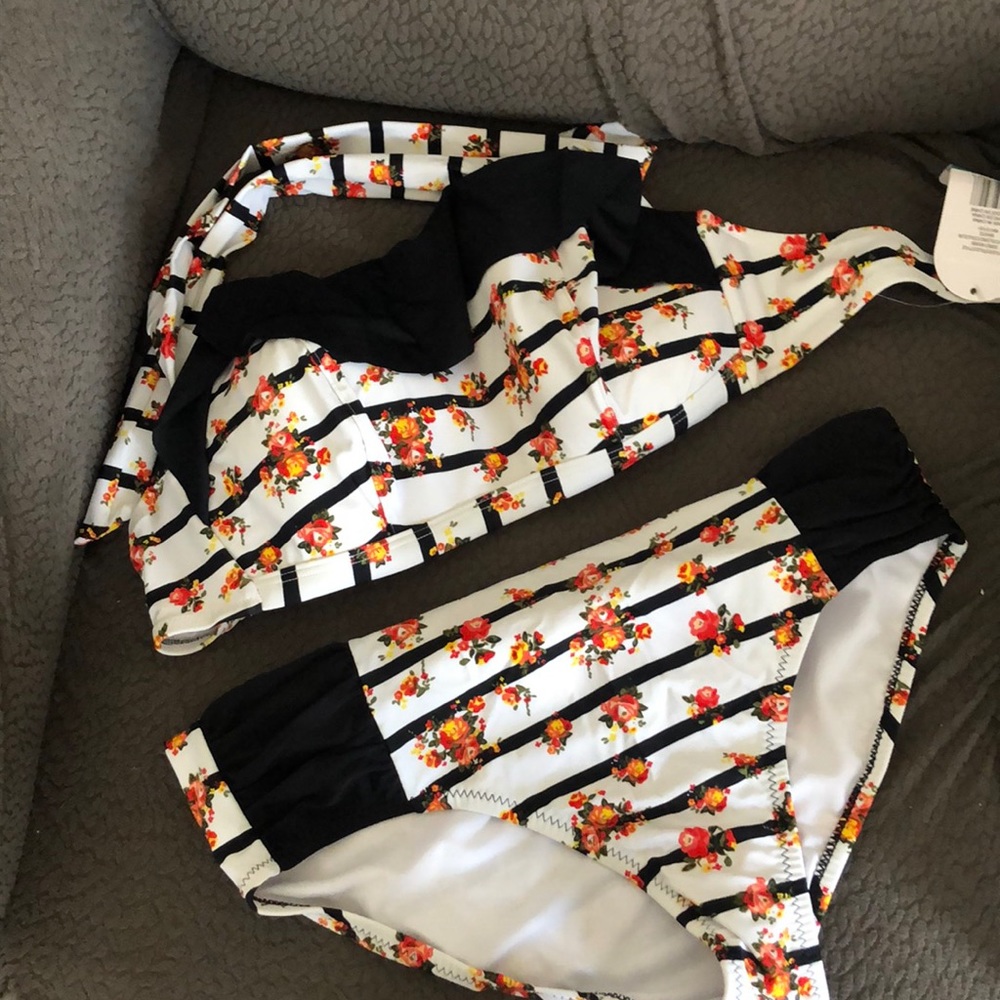 NWT Jessica Simpson High-Waisted Bikini
